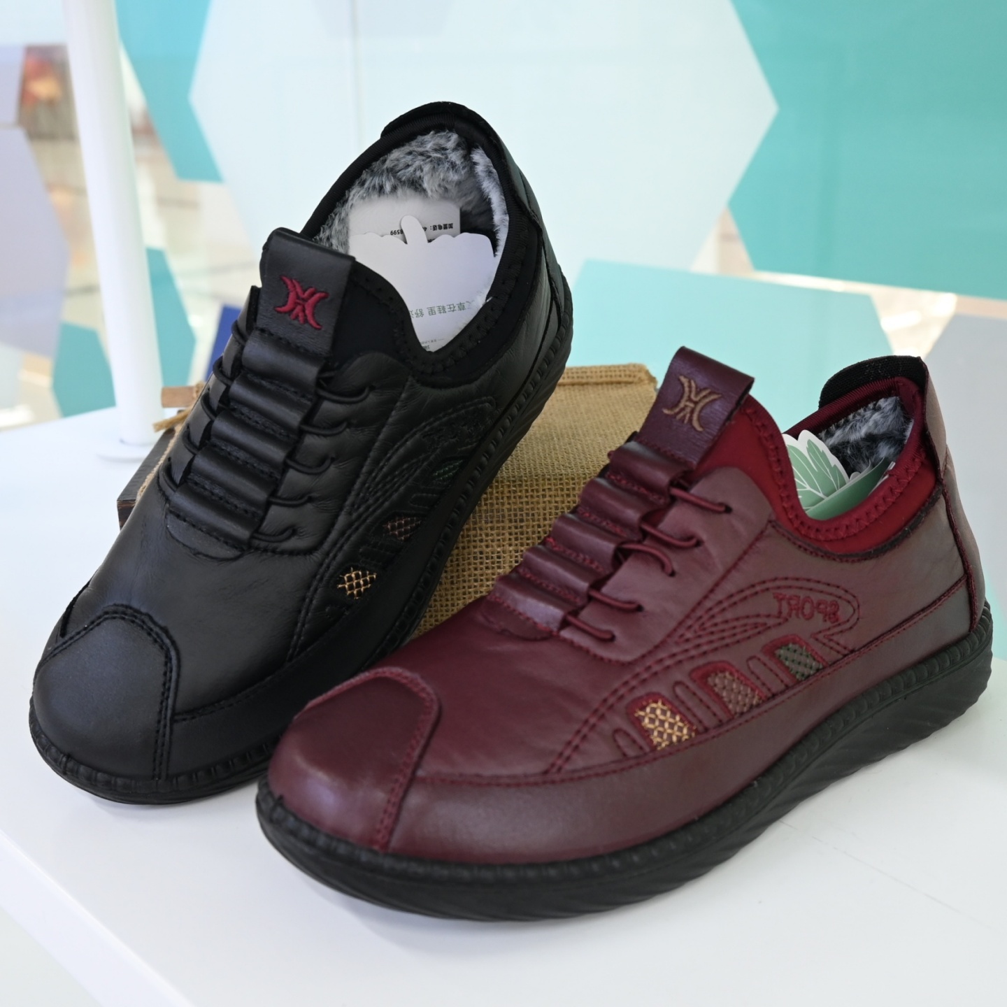 老北京布鞋棉鞋女冬季加绒保暖