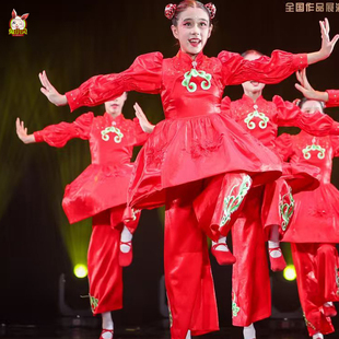 新款儿童喜庆演出服打鼓秧歌服红团红逗逗舞蹈表演服民族风灯笼服