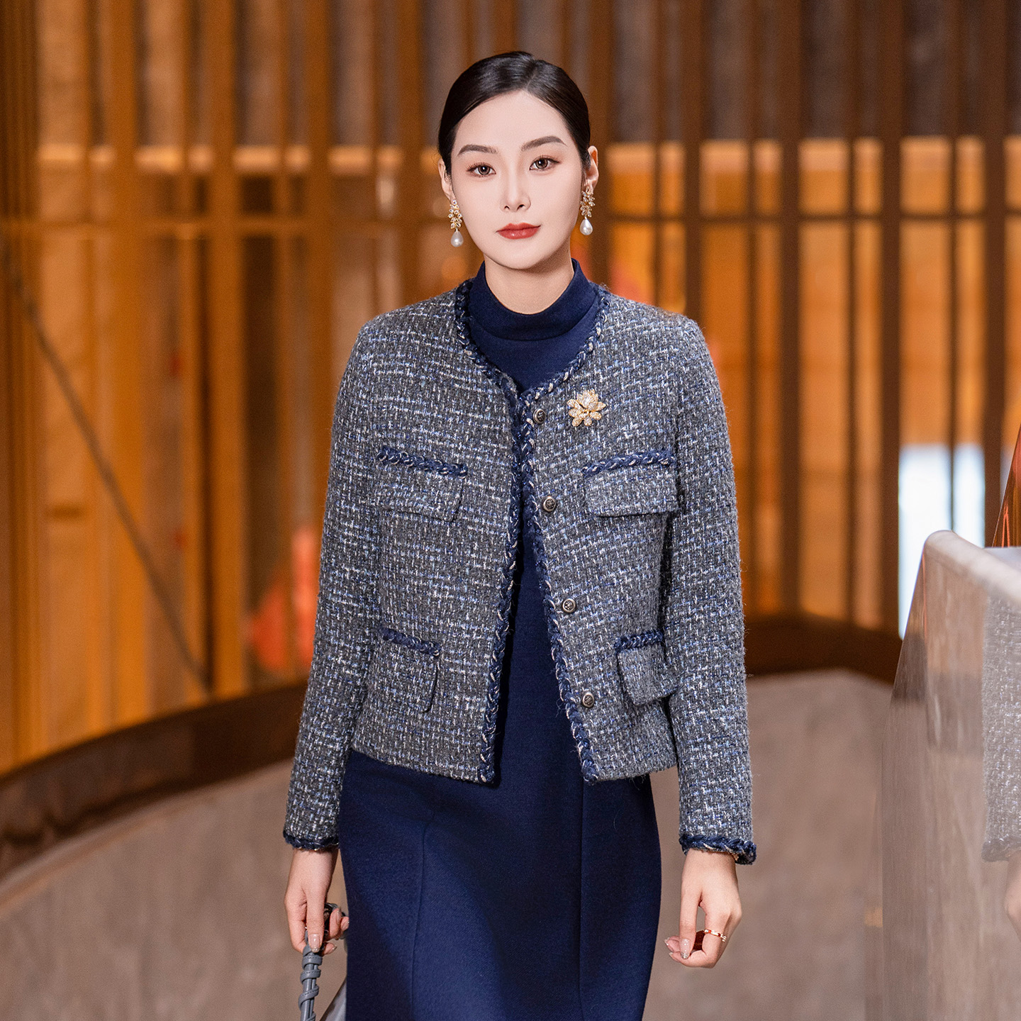 包边羊毛夹棉羽绒内胆外套女