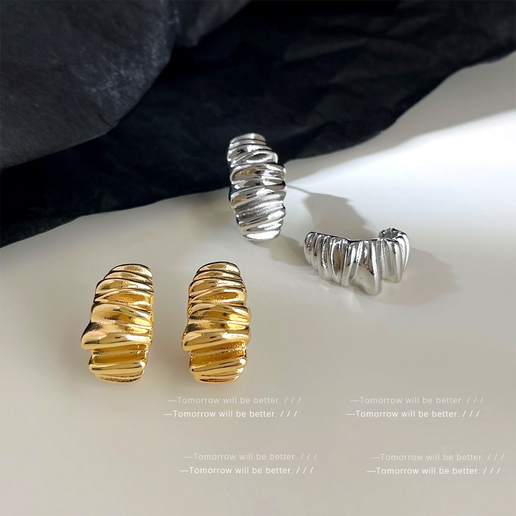 不规则几何褶皱耳环女小众设计牛角包耳钉个性冷淡风高级感耳饰