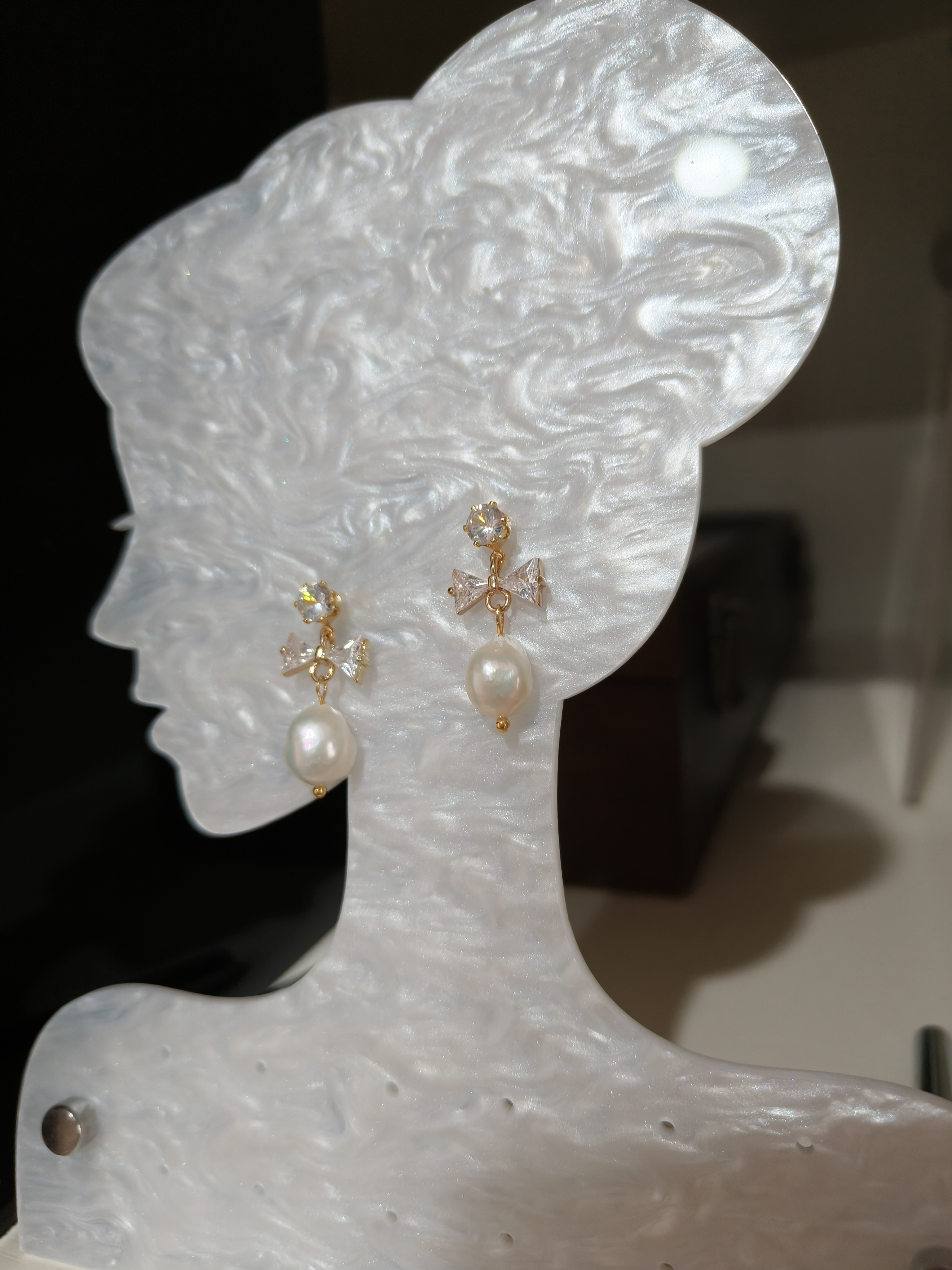 是Alice。天然珍珠锆钻耳钉