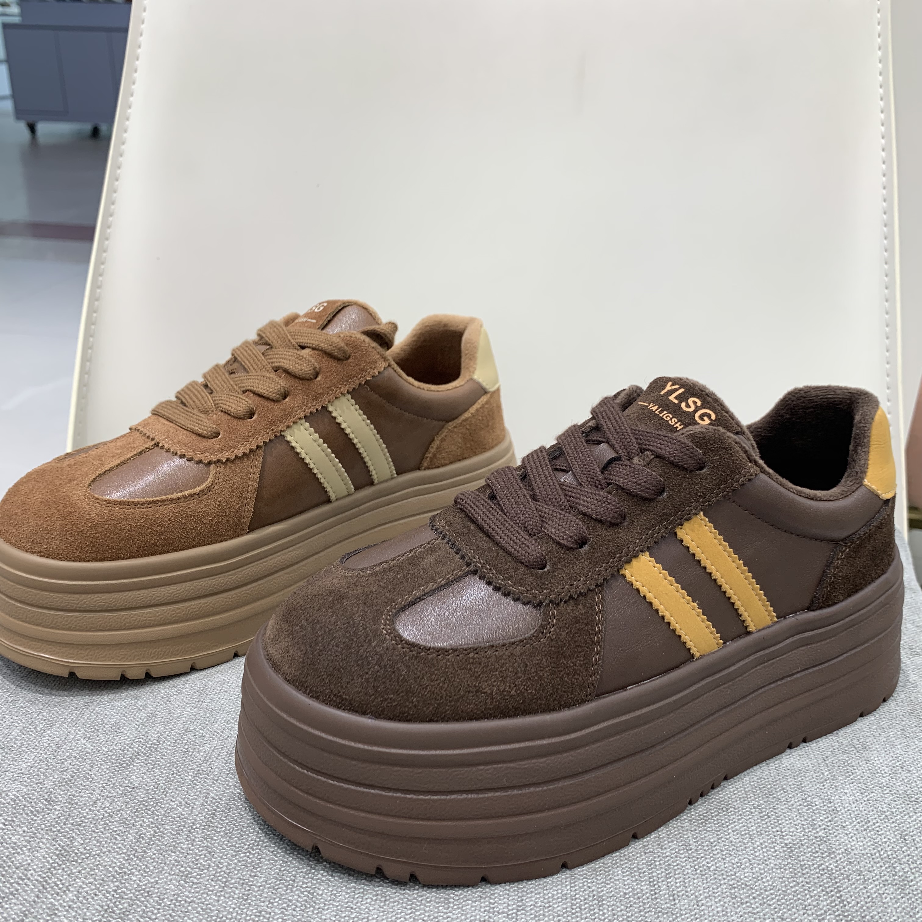 真皮复古厚底德训鞋女2025秋季爆款美拉德休闲系带加绒保暖女棉鞋