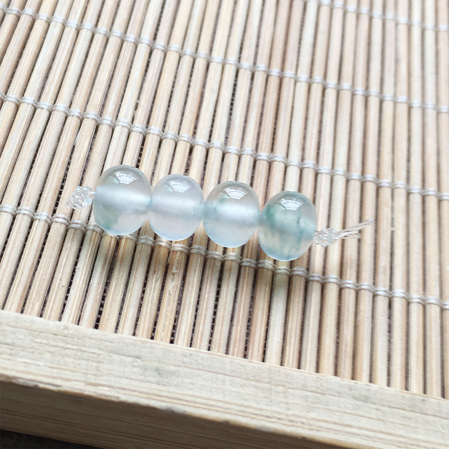 冰透起光配珠四颗手串珠