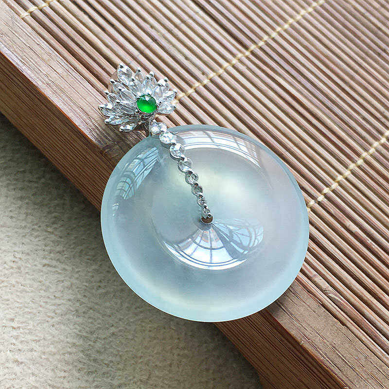 缅甸翡翠高冰种纯净平安扣吊坠老种a货18K金镶嵌钻石玉扣高档怀古