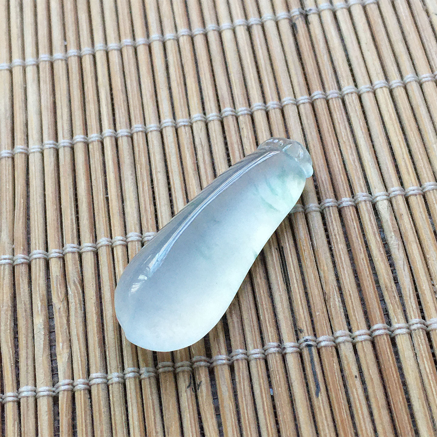 翡翠高冰种起光玉福瓜吊坠