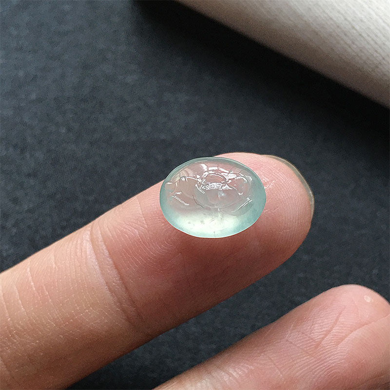 高冰种精雕荷花玉蛋面裸石