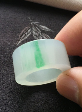 缅甸翡翠高冰种飘阳绿色玉指环16mm戒圈12号老种a货冰透宽版女戒