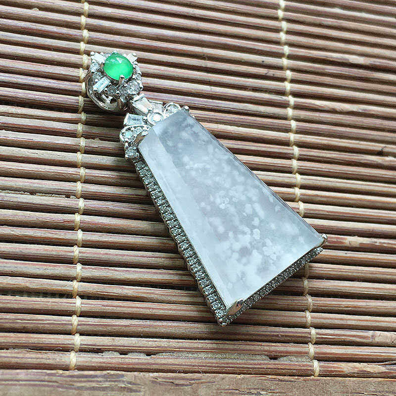 缅甸翡翠高冰种雪花棉无事牌吊坠老种a货冰平安扣18K金镶嵌挂件