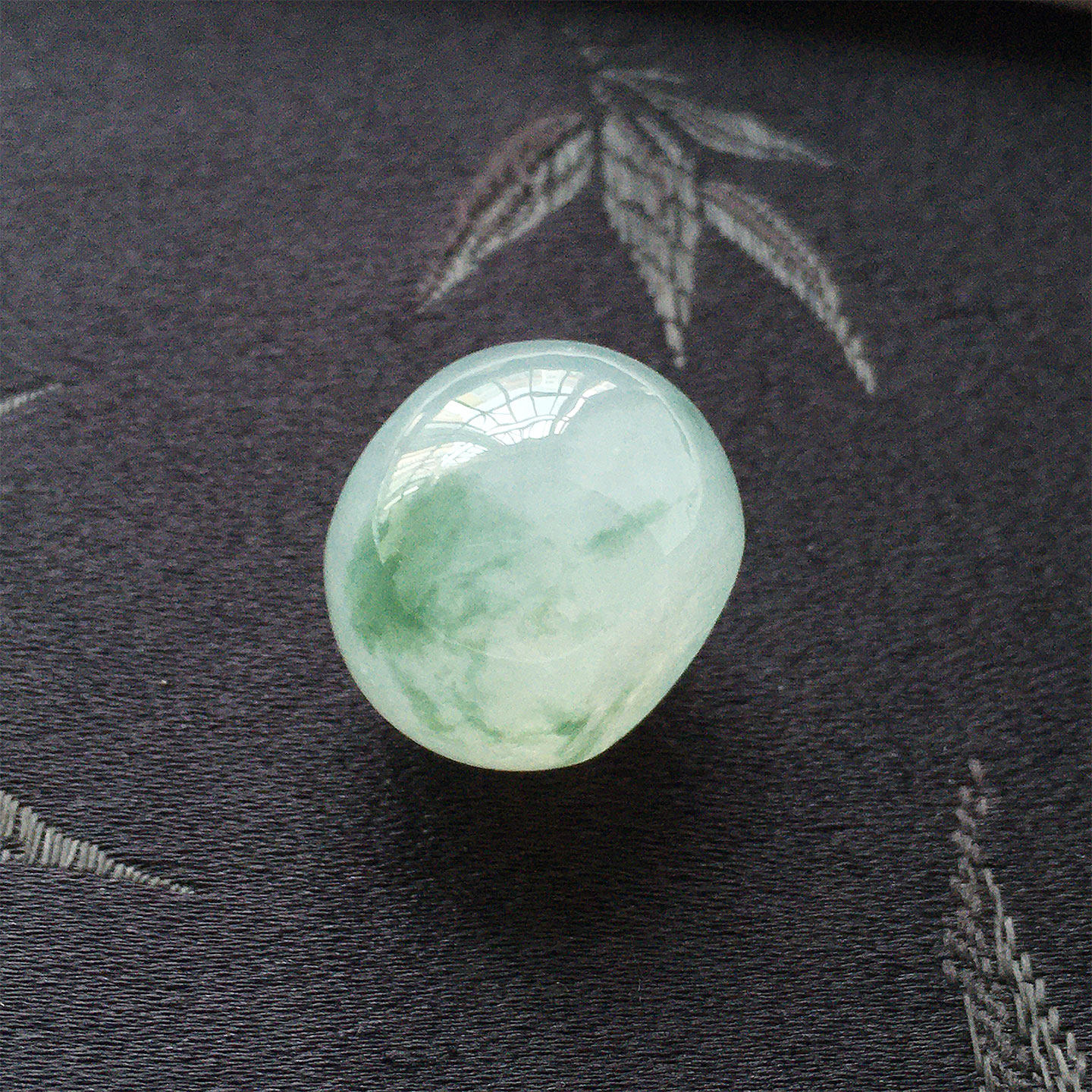 翡翠冰种飘绿花多宝珠配珠