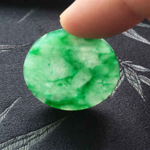 缅甸翡翠冰种翠绿色玉平安扣吊坠