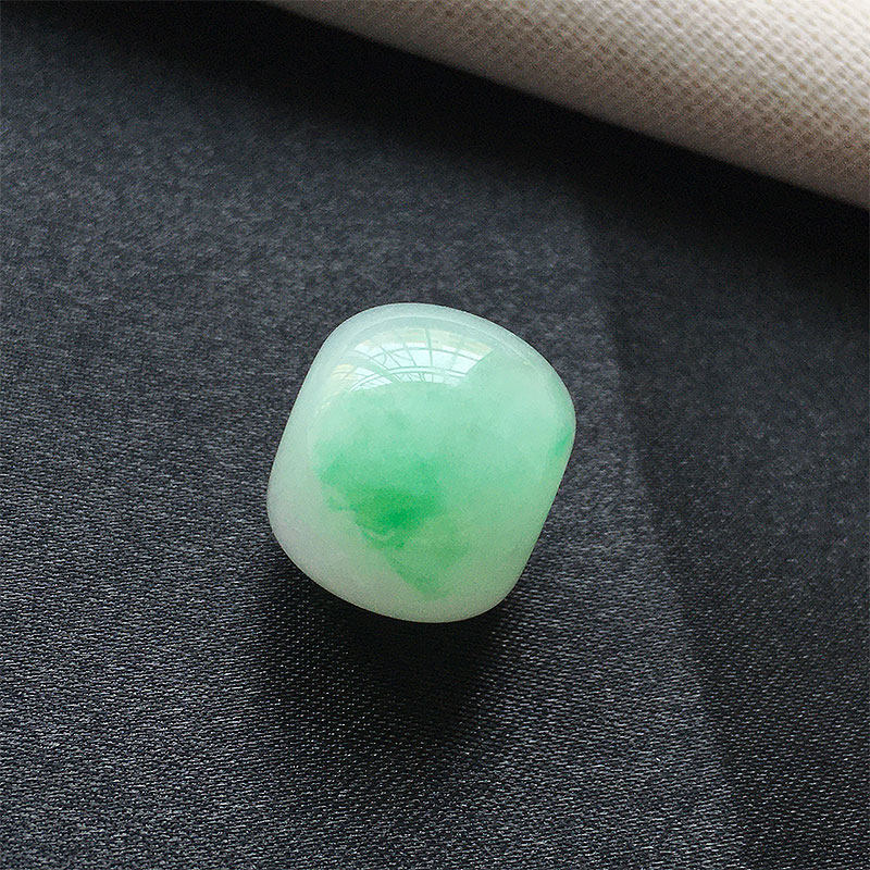 缅甸翡翠冰种飘阳绿色玉路路通吊坠老种a货冰甜美鼓珠配珠挂件