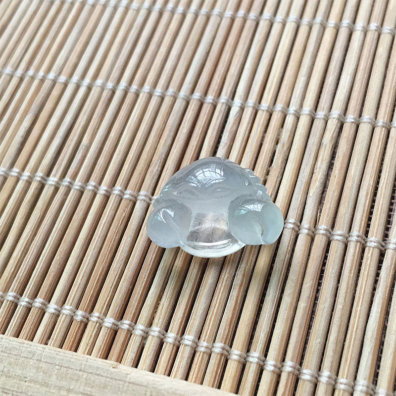 缅甸翡翠高冰种纯净玉螃蟹吊坠裸石老种a货冰透水润玉精雕蟹钳挂