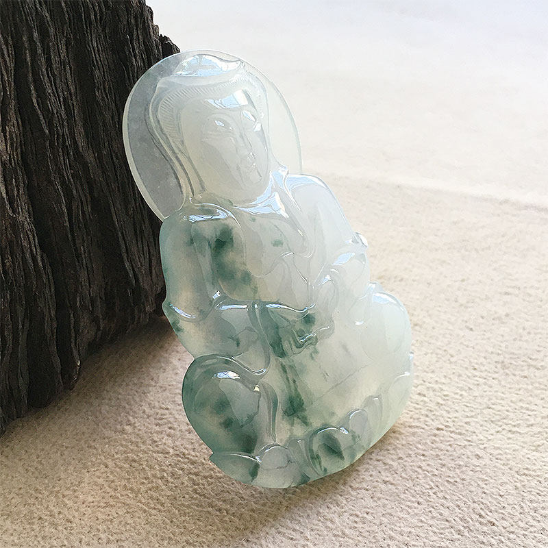 缅甸翡翠高冰种飘蓝花保平安观音吊坠老种a货冰透细腻玉观音男