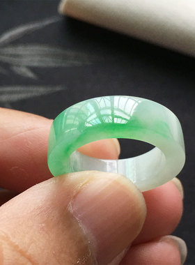 缅甸翡翠冰种阳绿色方款戒指16mm老种a货冰透水润绿戒12号圈女款