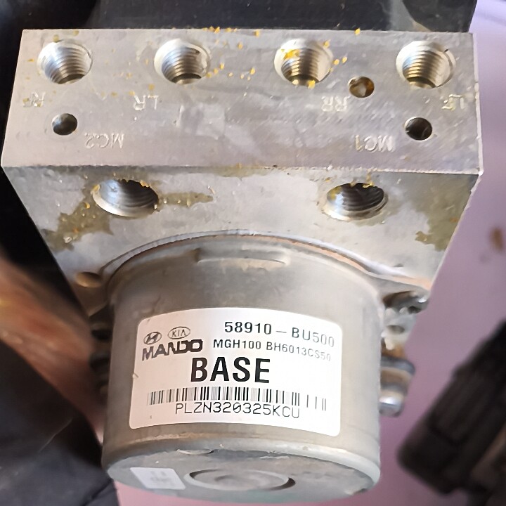 现代新款伊兰特刹车ABS泵总成刹车泵总成原装拆车件58910BU500