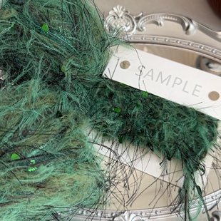 森林秘境复古绿色毛线特色跳舞纱线黑绿配色亮片线钩包包发圈超美