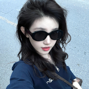2025年新款凯旋门墨镜女款显脸小高级感防紫外线偏光近视太阳眼镜