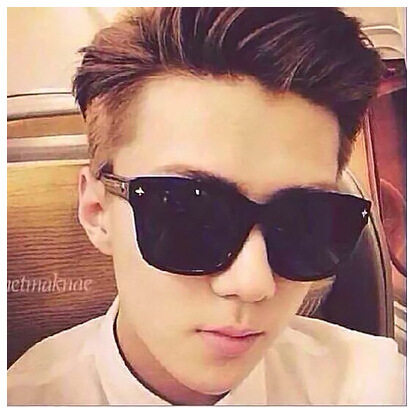 新款明星款超黑方形太阳镜男士显瘦潮鹿晗墨镜圆脸开车驾驶眼镜女