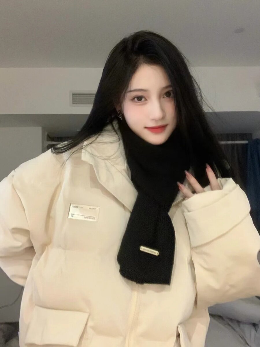 고급 살구색 PU 가죽 재킷 밀키한 면 패딩 재킷 겨울철 여학생을 위한 새로운 두꺼운 방풍 및 따뜻한 재킷 빵 정장