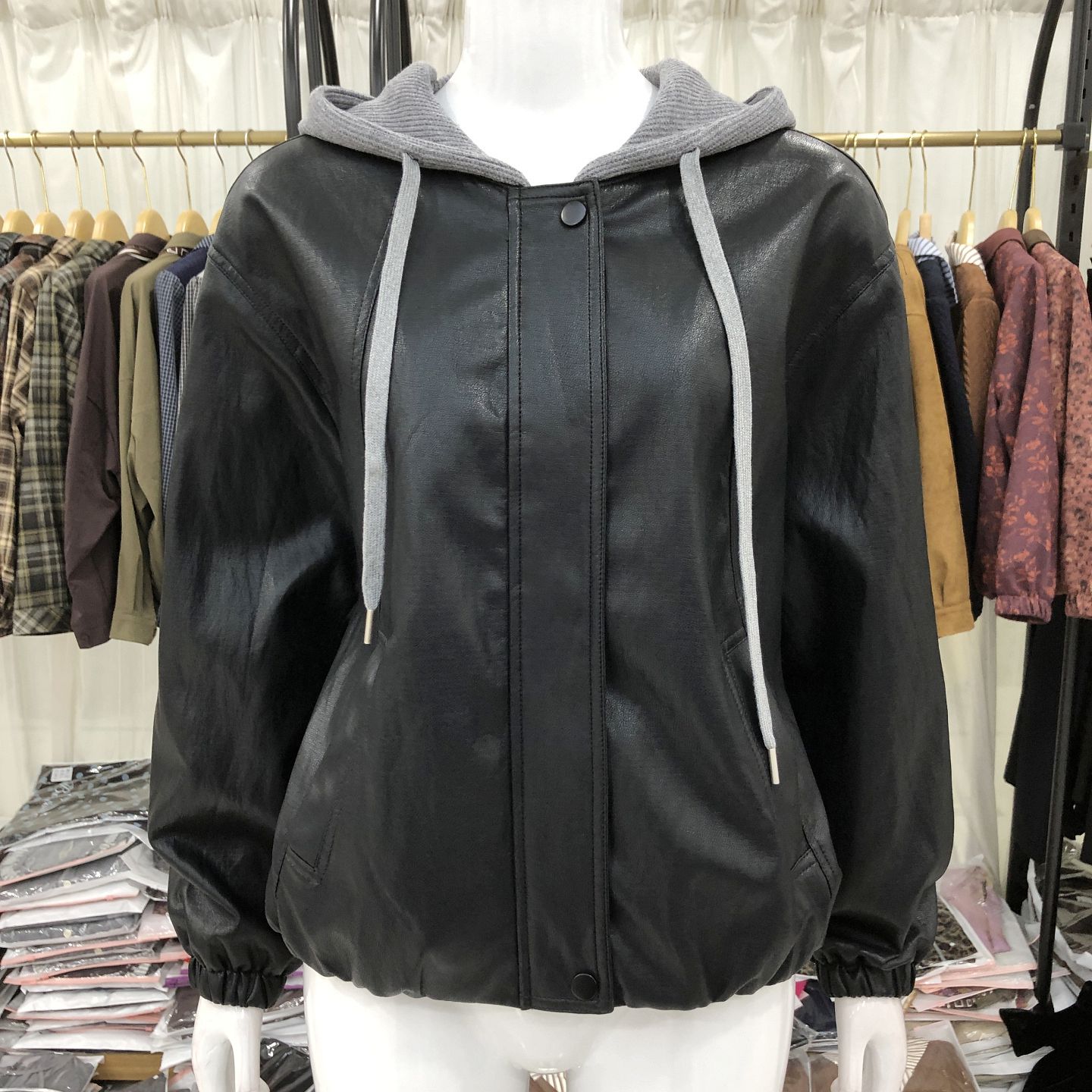 菲尚尊妮86B03 时尚水洗皮衣女连帽机车服秋新款外套PU皮夹克上衣