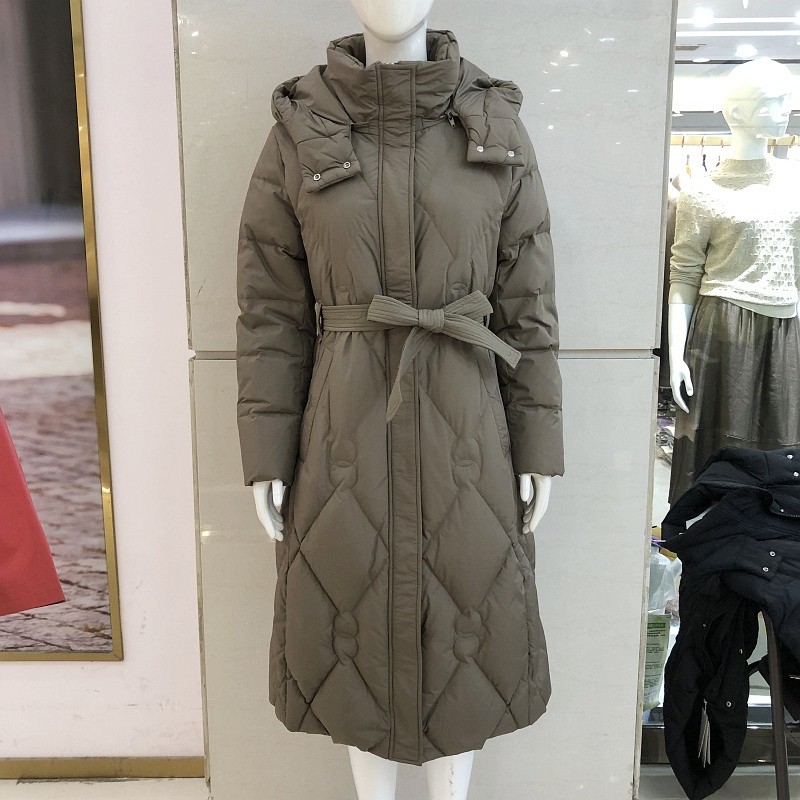 柯琳迪8322 过膝长款白鸭绒羽绒服女2025冬季新款连帽羽绒外套