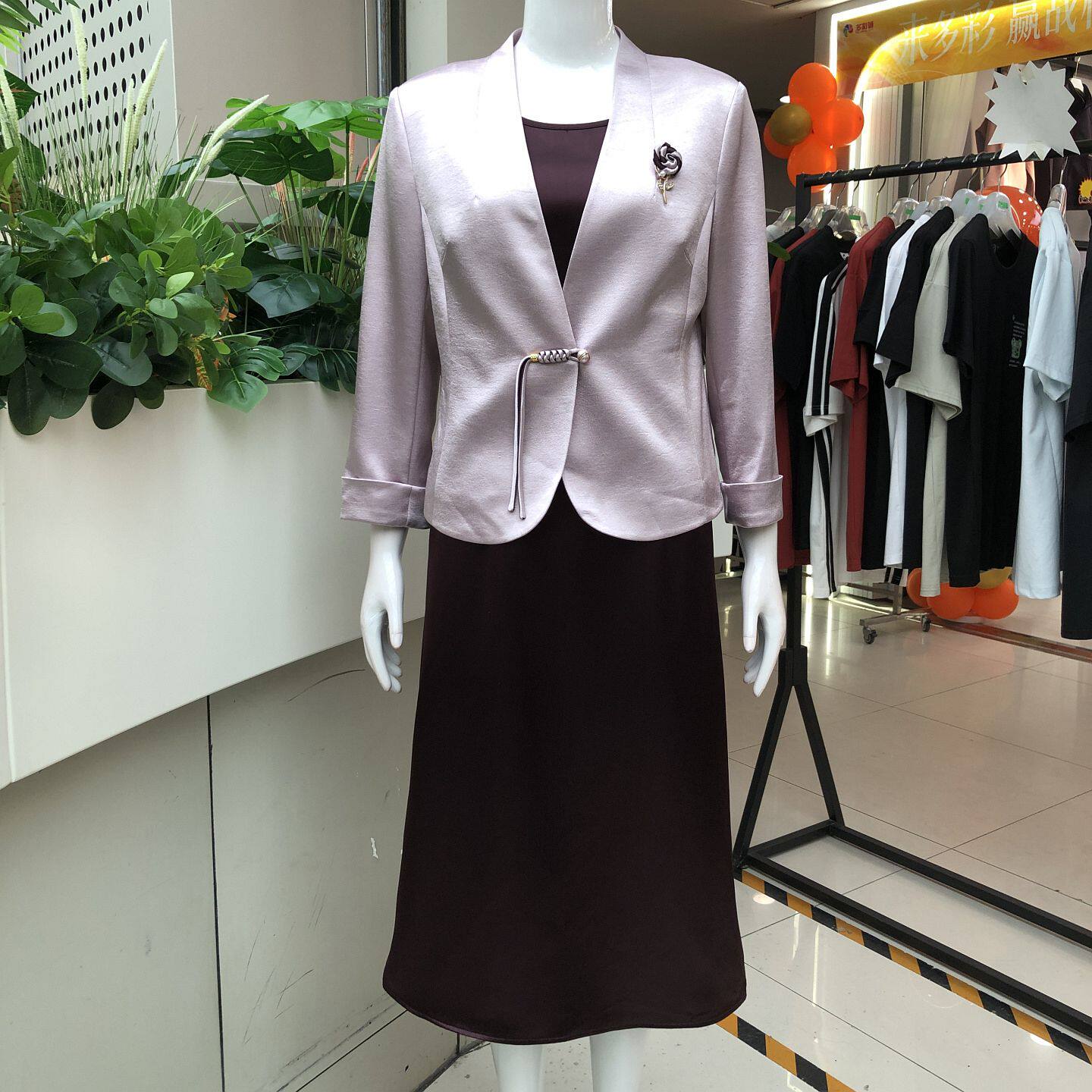 金娅海伦88015 气质妈妈西服套裙连衣裙绸缎礼服婚宴喜婆婆敬酒服