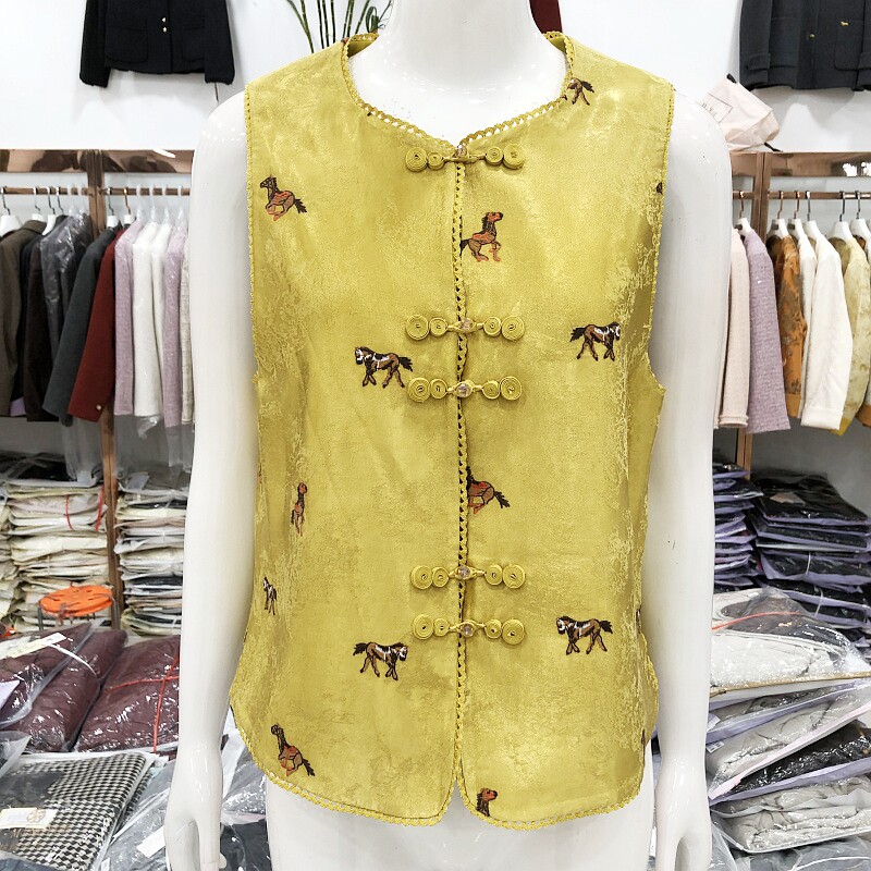 卓尚ZS26A-1008 国风马甲女2026春季新款洋气新中式坎肩盘扣马夹