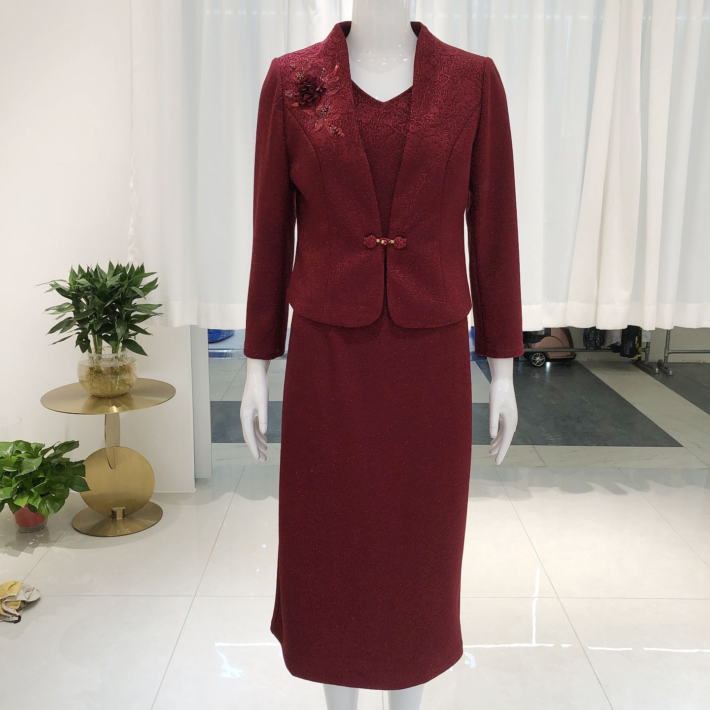 甘蒂名威C06 高档喜婆婆订婚宴套裙2026秋季新款妈妈敬酒服连衣裙