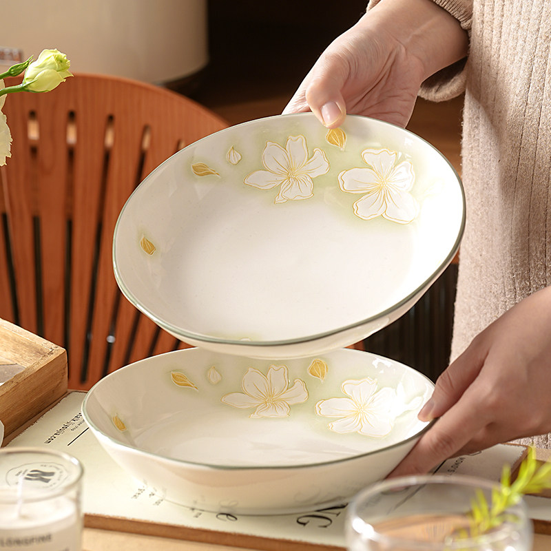 家用餐盘碟精致漂亮的盘子高级感陶瓷日式高颜值2026新款圆盘菜盘