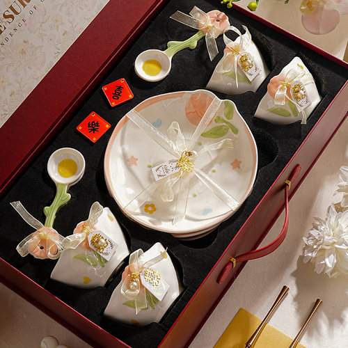 餐具礼盒2025新款高颜值新婚礼物送新人新娘乔迁碗碟套装结婚伴手