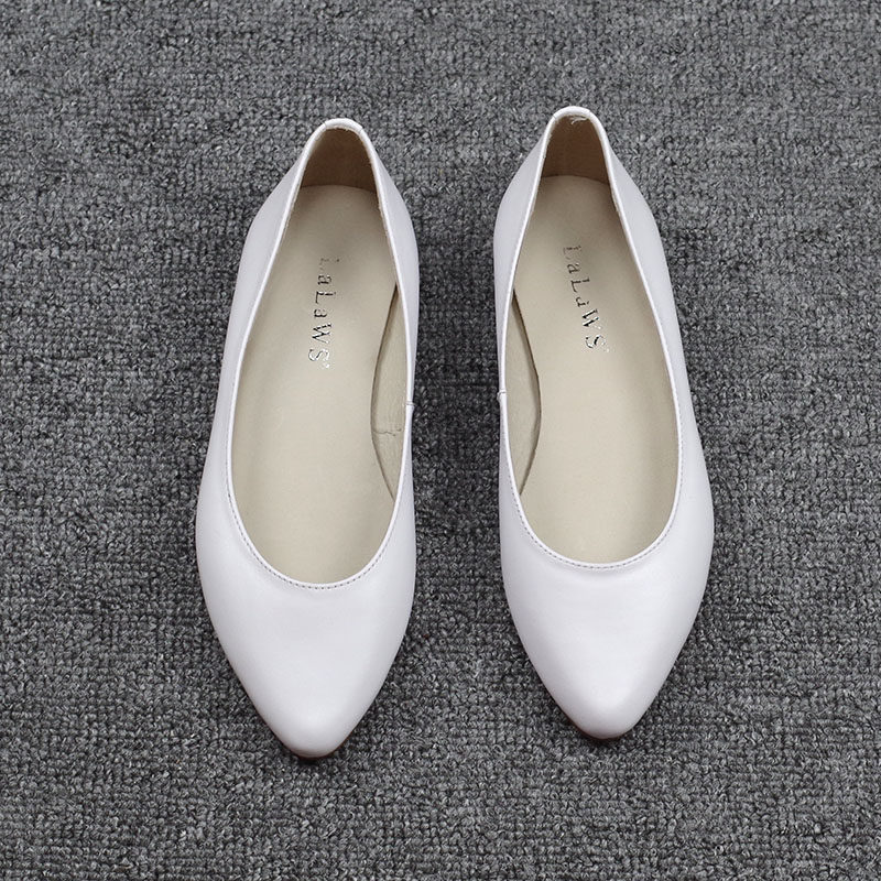 新款超软白色牛皮平底单鞋尖头浅口韩版时尚外贸舒适真皮女工作鞋