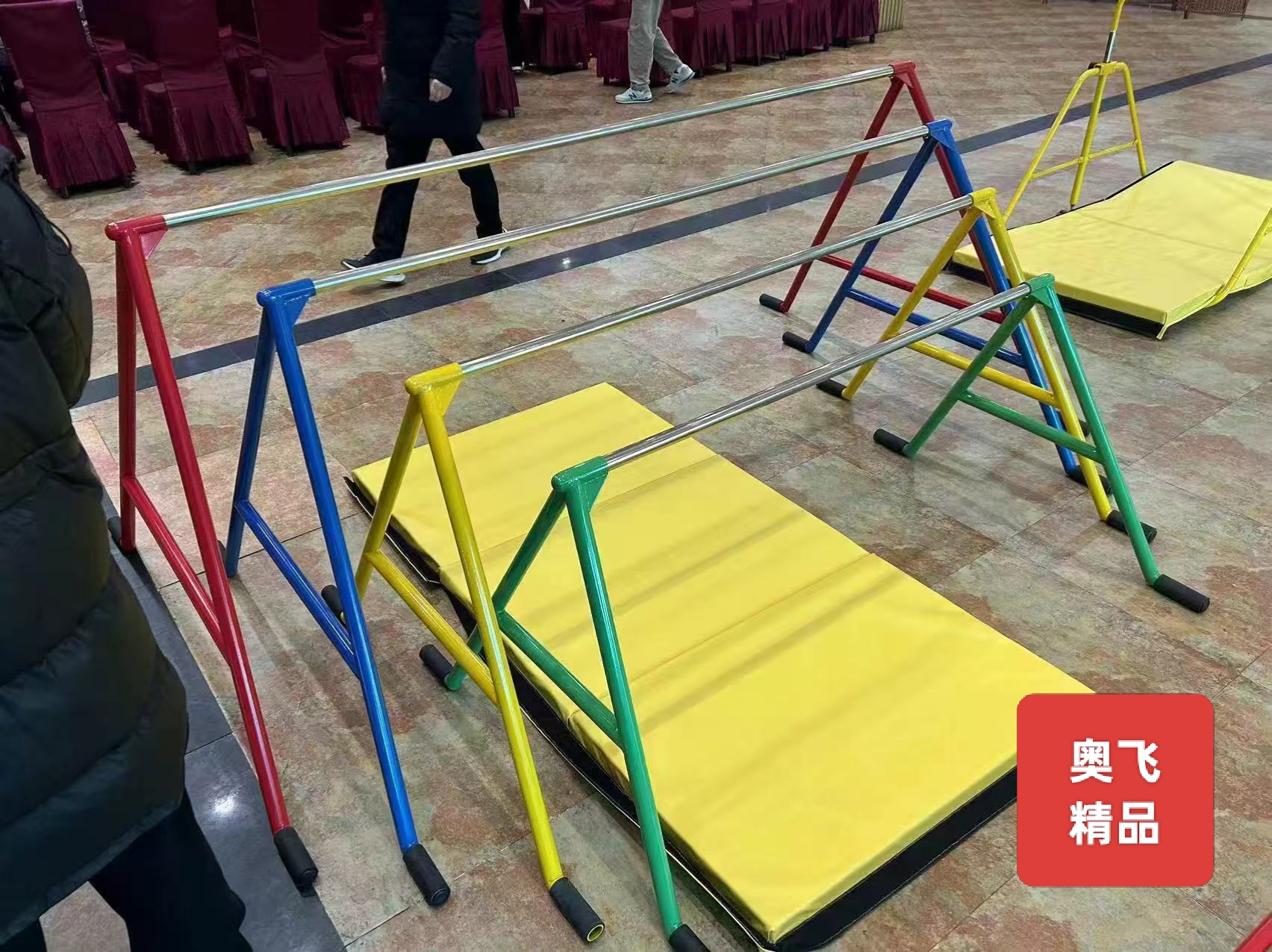 幼儿园儿童高低单杠前空翻训练辅助人字杠荡秋千室内户外攀爬架