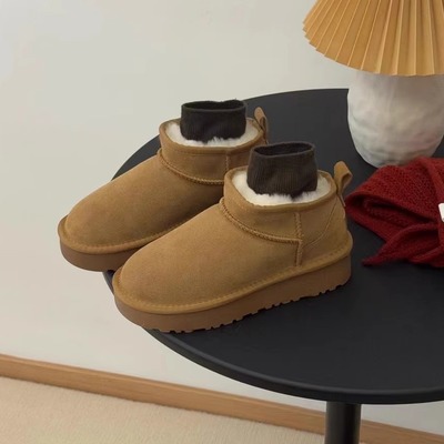 欧宝短筒真羊皮毛一体雪地靴