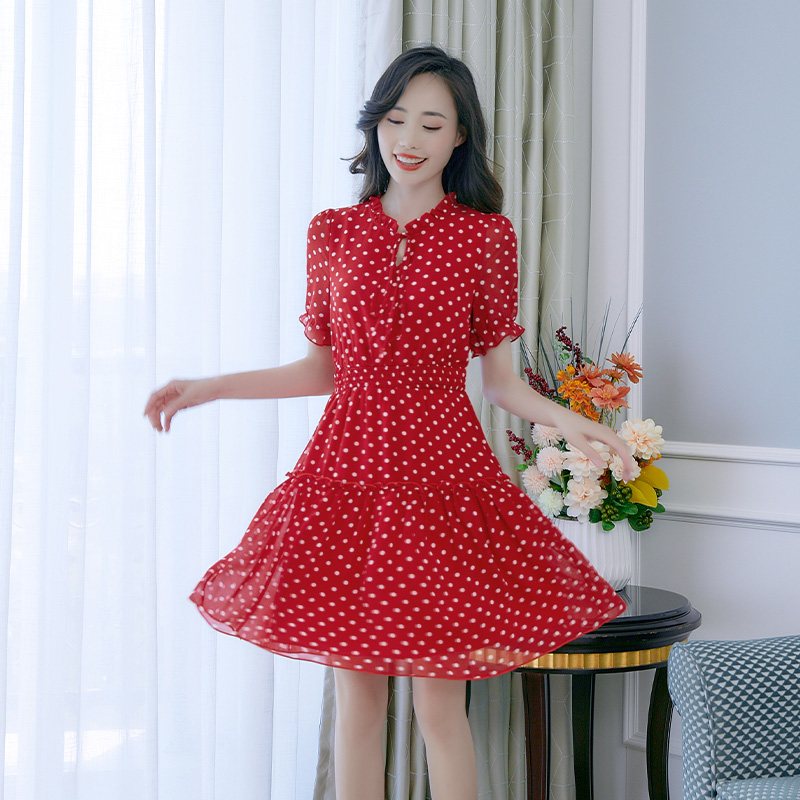红色波点连衣裙2022夏季新款女装小个子气质雪纺红裙子女夏设计感