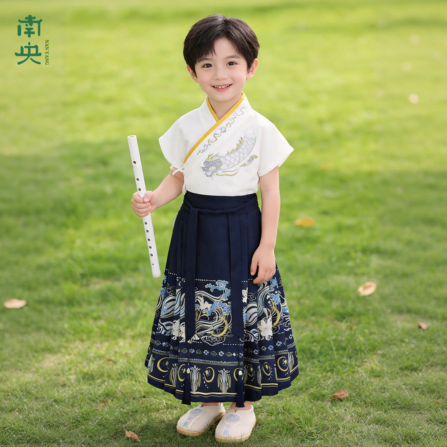 明朝服饰男童明制汉服马面裙套装图片
