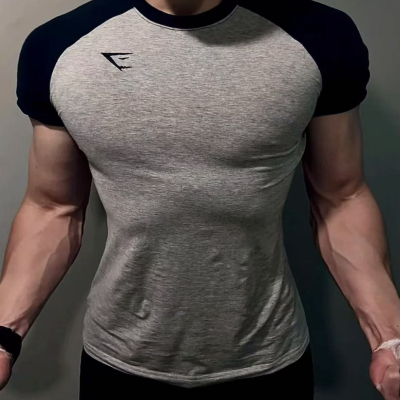 GYMSHARK刺绣插肩袖弹性修身短袖