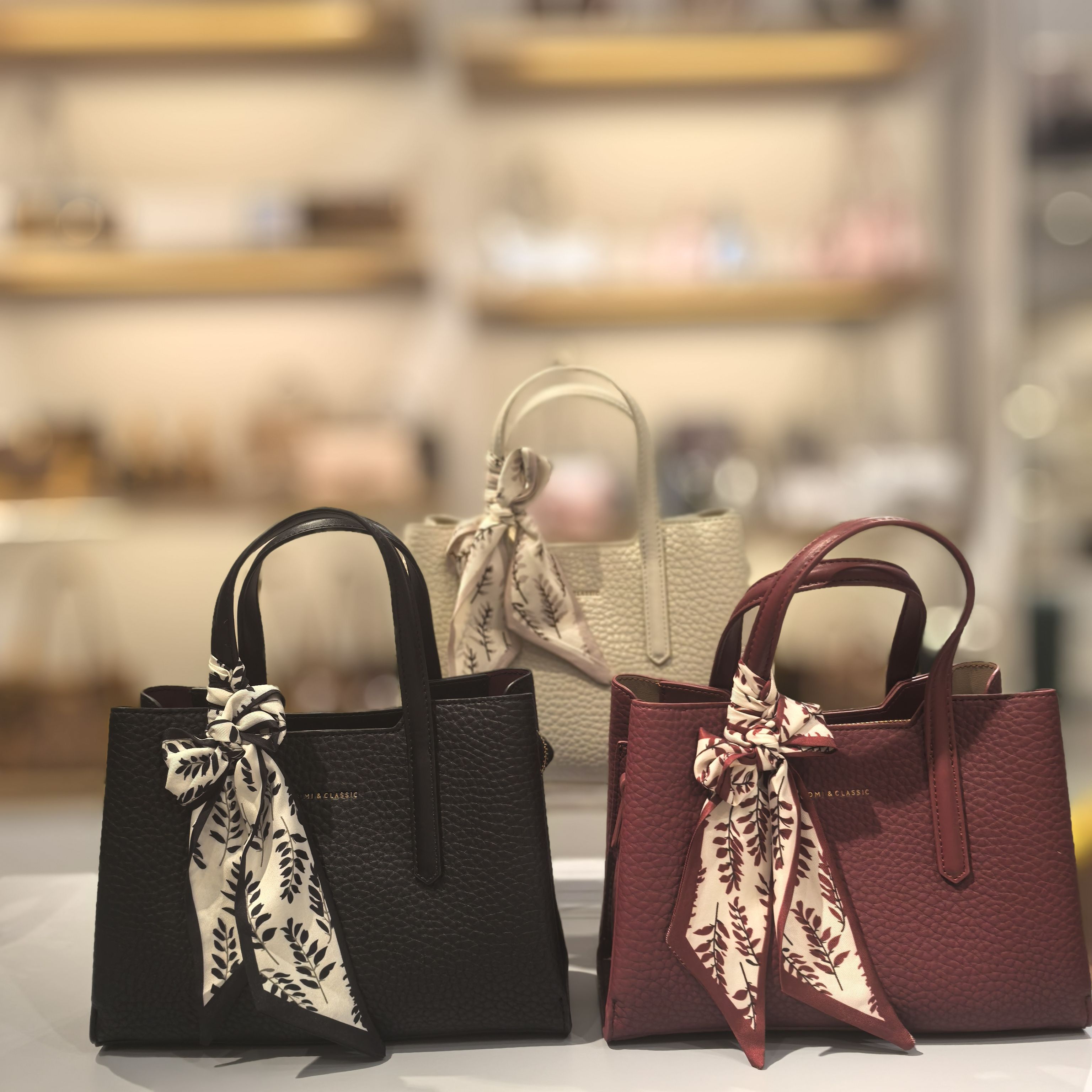 欧米OMI手提包2024新款高级感气质女包包上班族时尚白色大容量