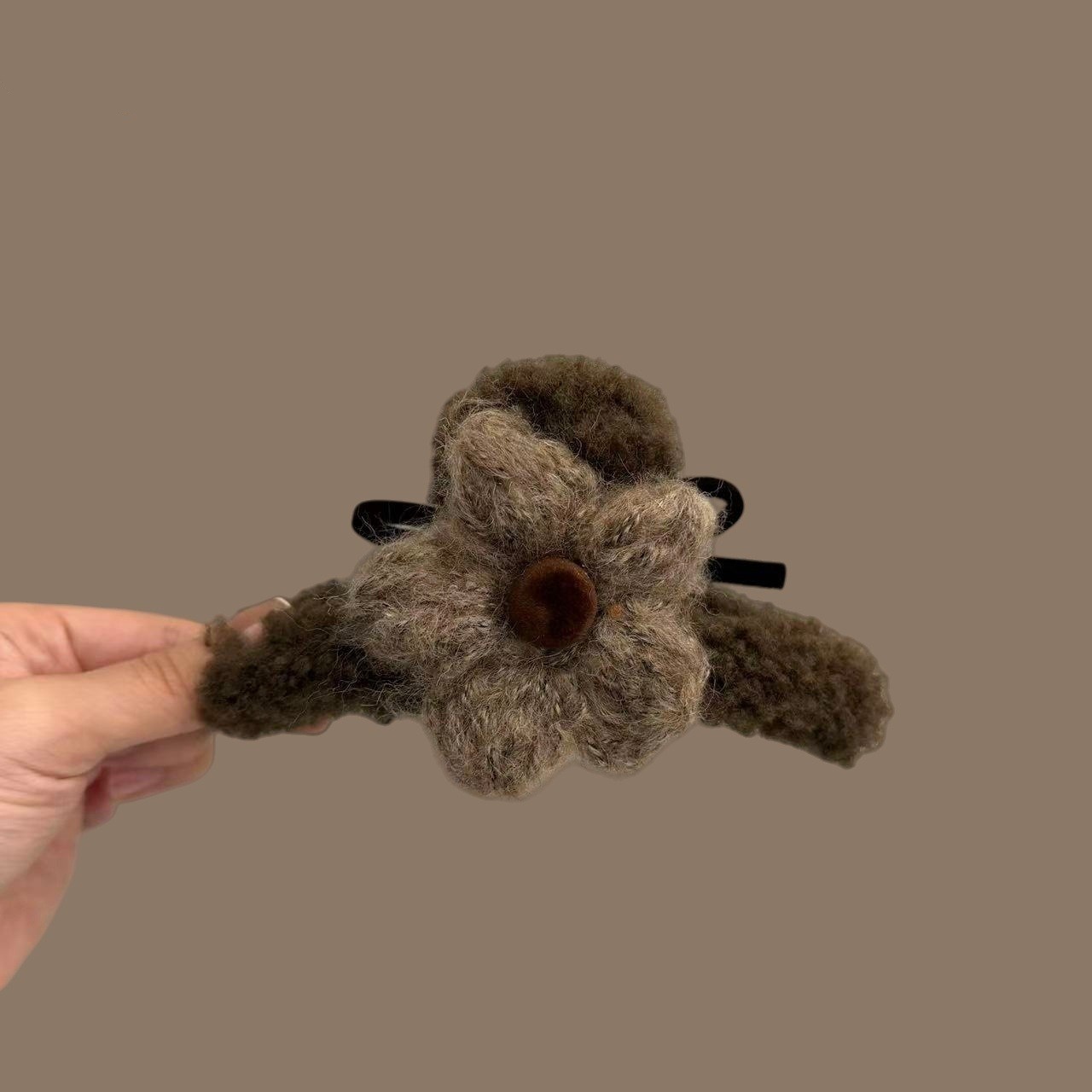 网红爆款花朵抓夹秋冬毛线新款蝴蝶结鲨鱼夹后脑勺盘发夹发饰头饰