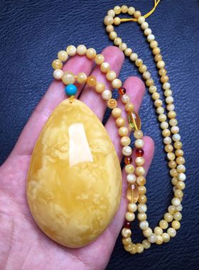 俄料妖孽蜡质吊坠项链