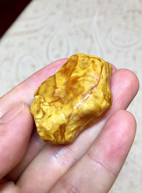 蜜蜡 花蜡全皮 原石 形状饱满 平整  焦糖花生酥的颜色