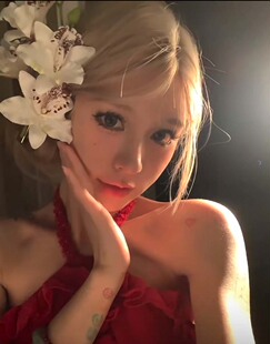 人妻氛围感发饰白色蝴蝶兰百合花枝发夹头饰侧边丸子头发卡子头花