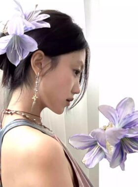 超仙紫色百合花朵抓夹女鲨鱼发夹