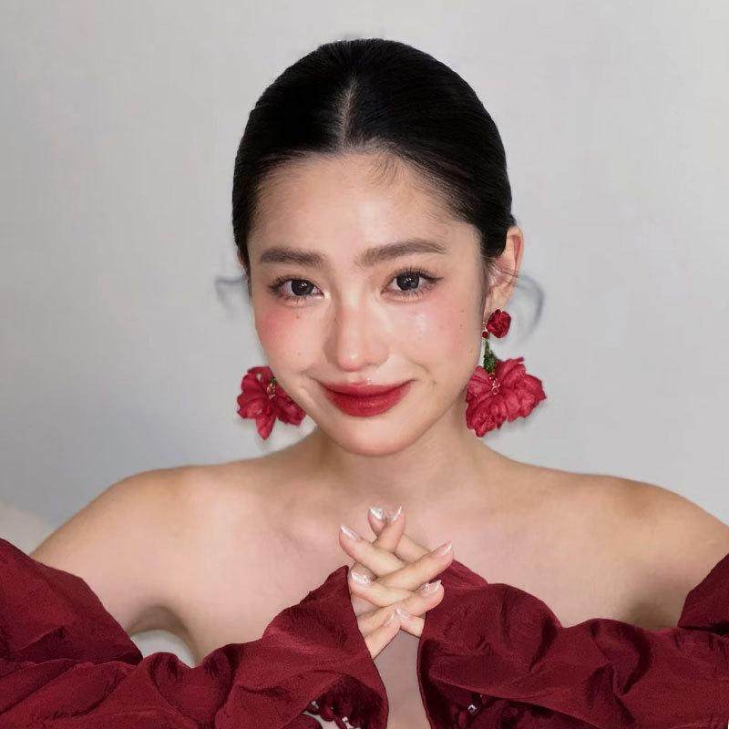 新款红色玫瑰高级感花朵耳环轻奢度假风简约耳钉流苏时尚百搭耳饰,饰品/流行首饰/时尚饰品新,耳环,淘宝优惠券,粉丝福利购,淘宝优惠卷