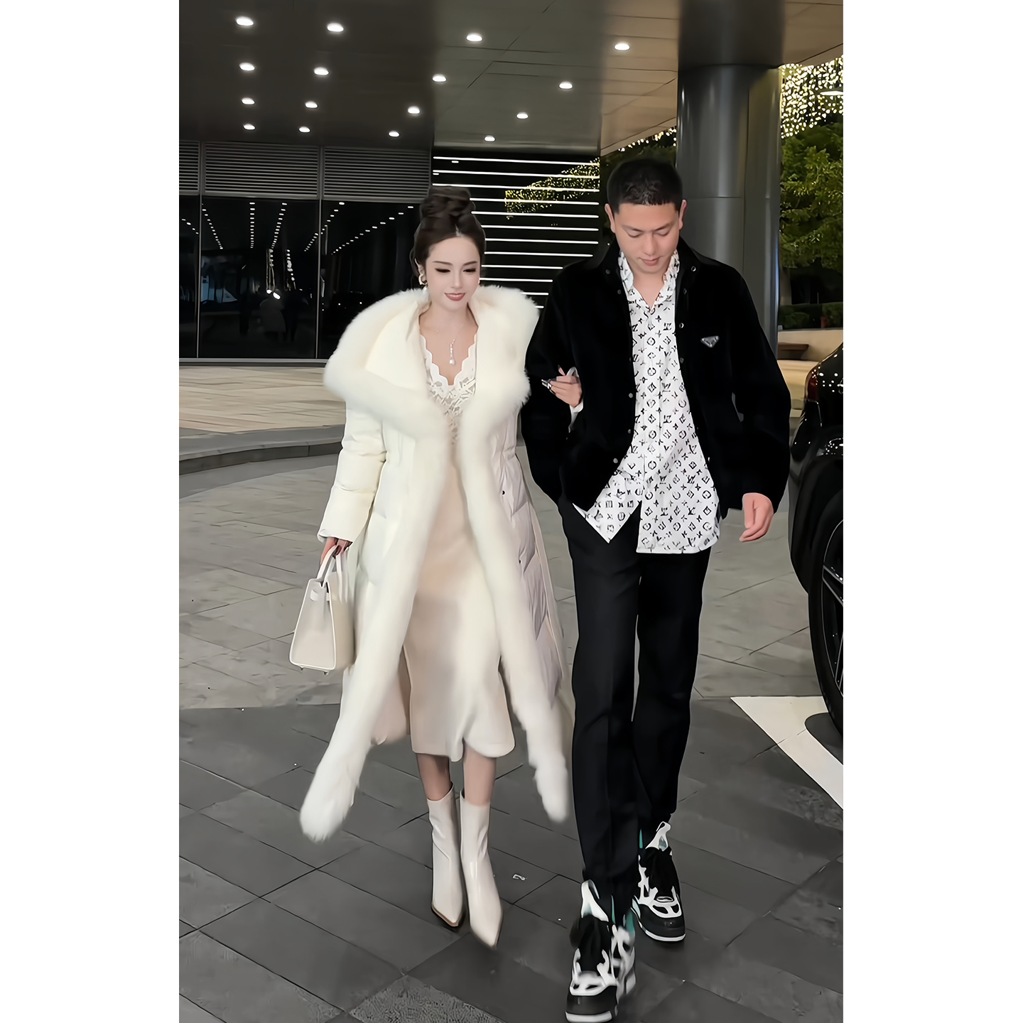 董小姐高端定制狐狸毛领羽绒服女2025新款氛围感巨好看的冬装外套