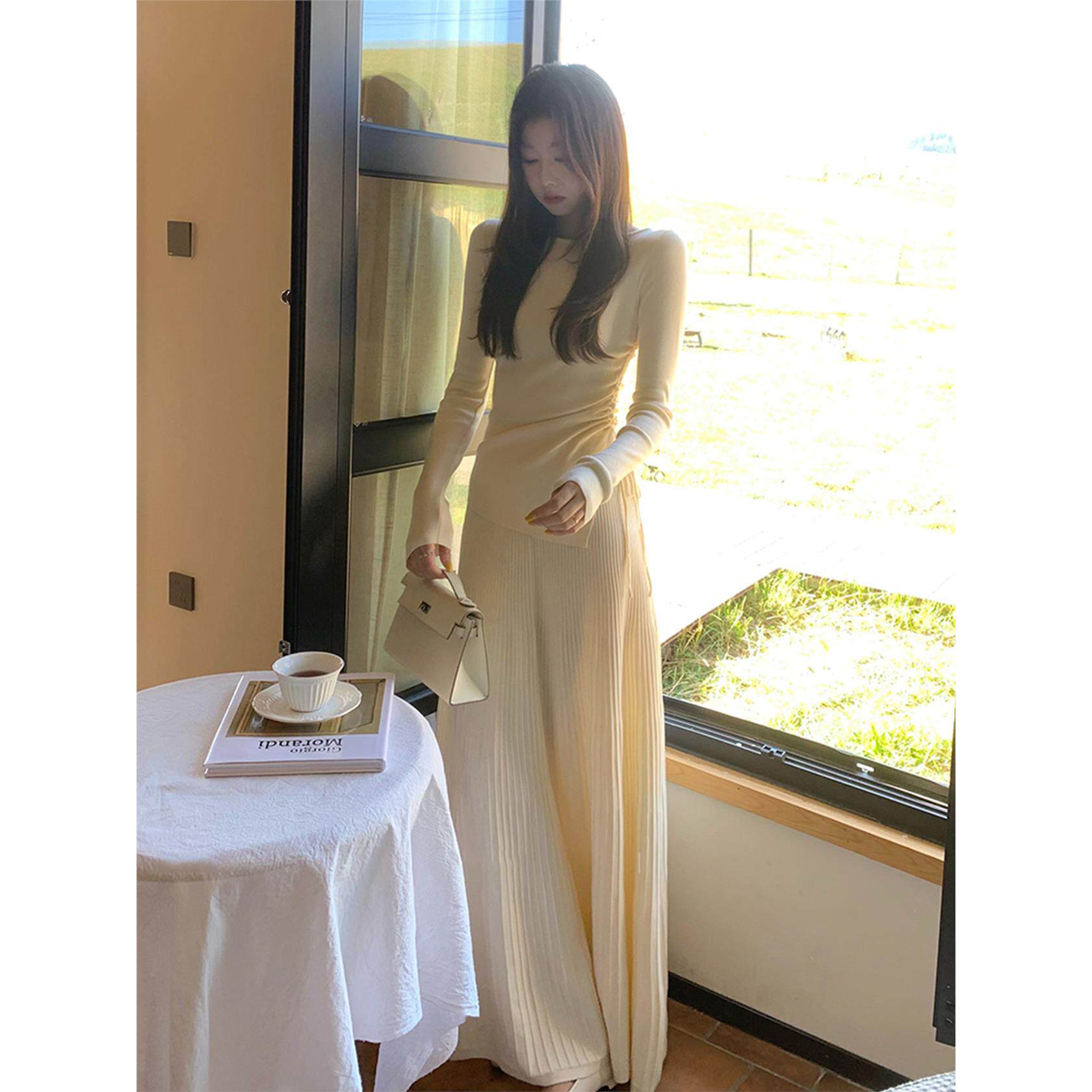 2025新款大方得体针织套装连衣裙子女早秋季内搭慵懒气质收腰长裙