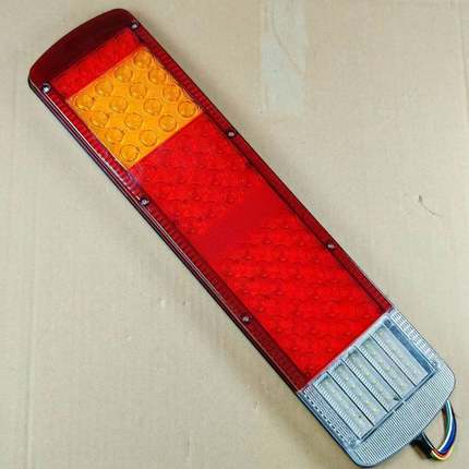 平镜LED斯太尔后尾灯总成货车24V超亮倒车转向灯刹车电子尾灯防水