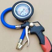 新款 高精度胎压表气压表数显测压汽车轮胎压油浸胎压计加气打气