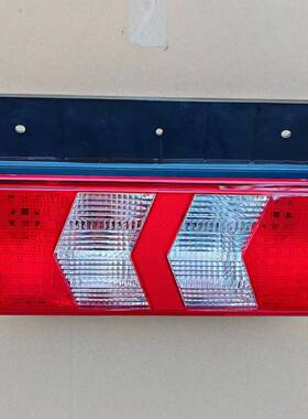 适用江淮康铃后尾灯总成j6j5j3骏铃v8帅铃q8转向刹车灯倒车后尾灯