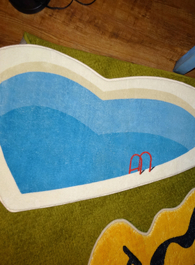 TRIPPY原创 心形迷你泳池 夏日艺术浪漫趣味氛围感仿羊绒方形地毯