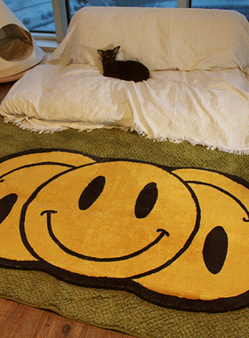TRIPPY原创设计 复古重叠笑脸 客厅卧室床边地垫 仿羊绒异形地毯